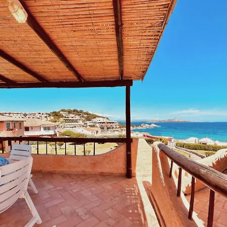 Sea View Three-bedroom House 50m From The Baja Cerdeña