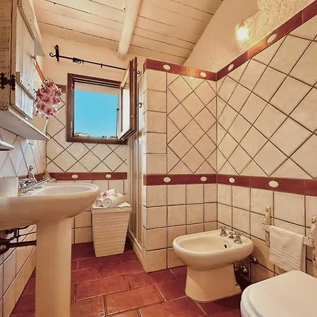 Beach Home Baja Sardinia Feriehus