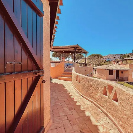 Sea View Three-bedroom House 50m From The * Baja Sardinia