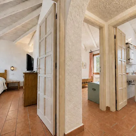 Sea View Three-bedroom House 50m From The Baja Cerdeña