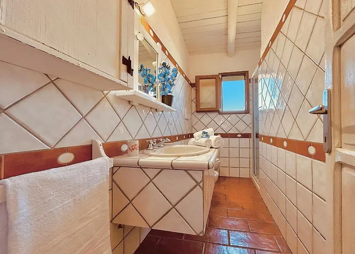 Дом отдыха Beach Home Baja Sardinia Байя Сардиния